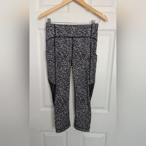 Lululemon Sole Training Cropped Leggings Daisy Dust Alpine White/Black